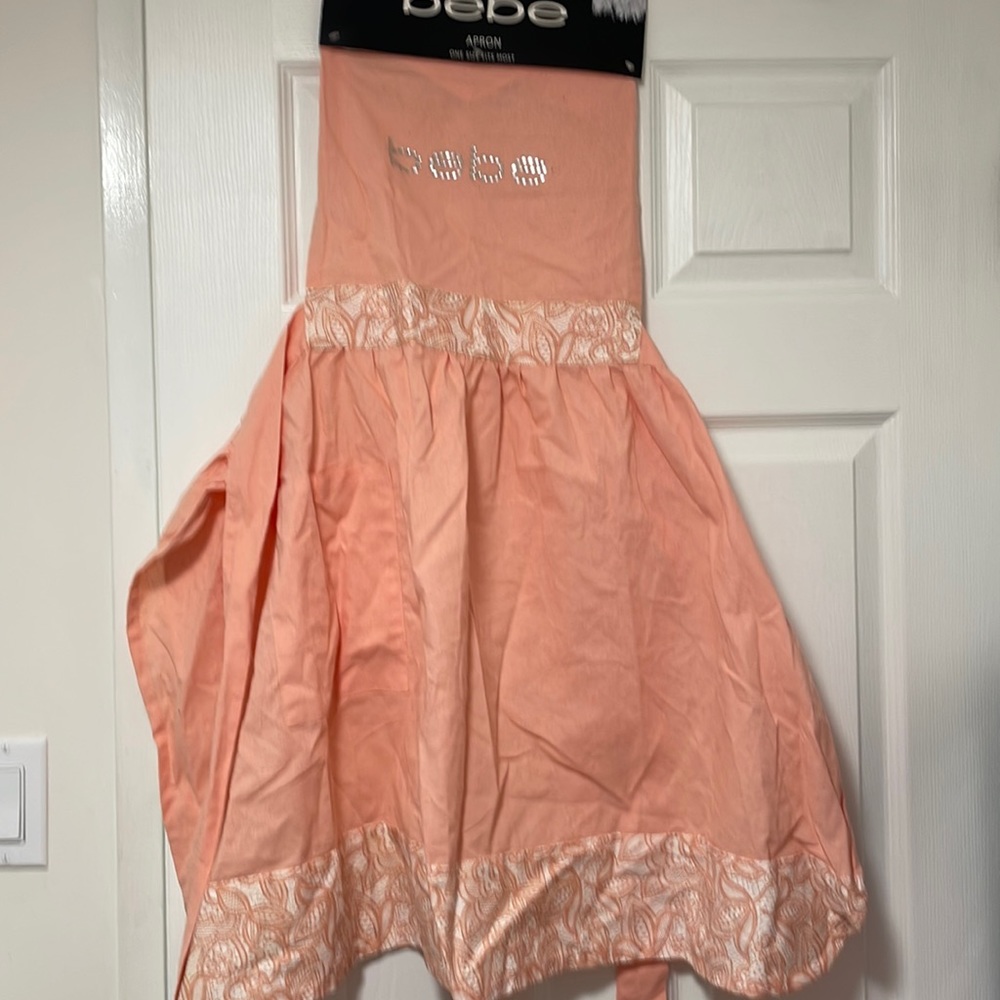 New with tag Bebe apron